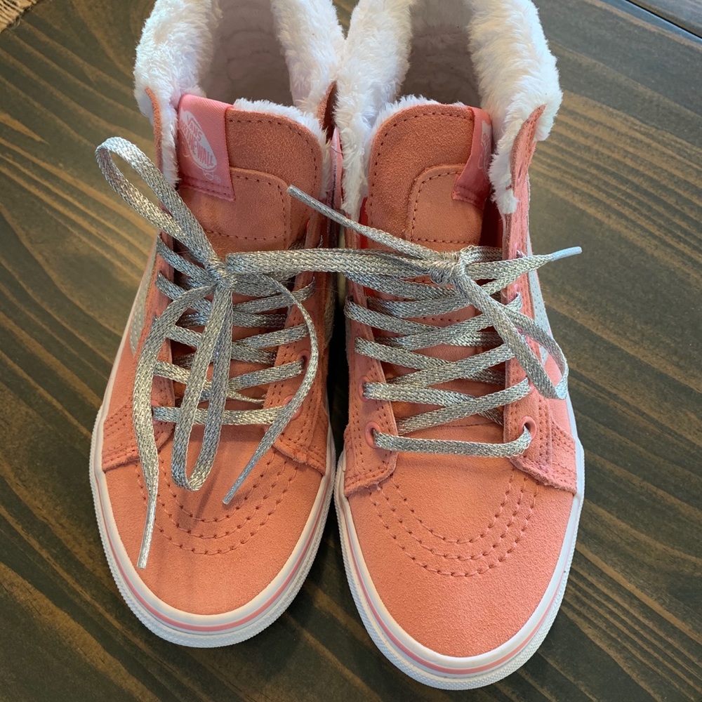 Girls fur lined Vans
